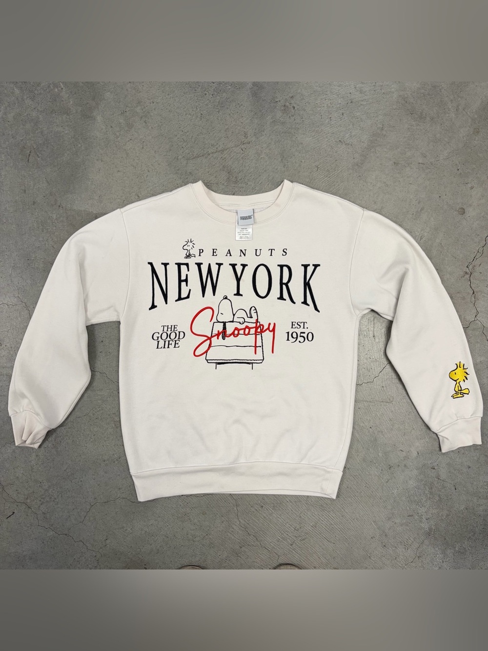 Peanuts New York Crewneck Sweatshirt with Snoopy Small